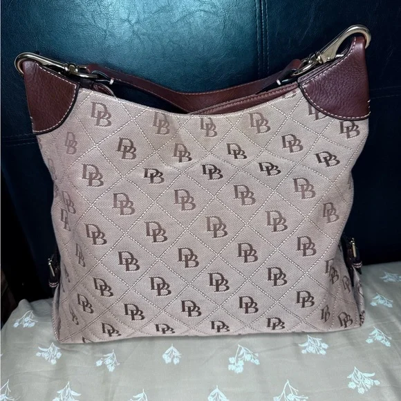 Dooney & Bourke - Large Brown& Tan Tote - EUC - Picture 2 of 16